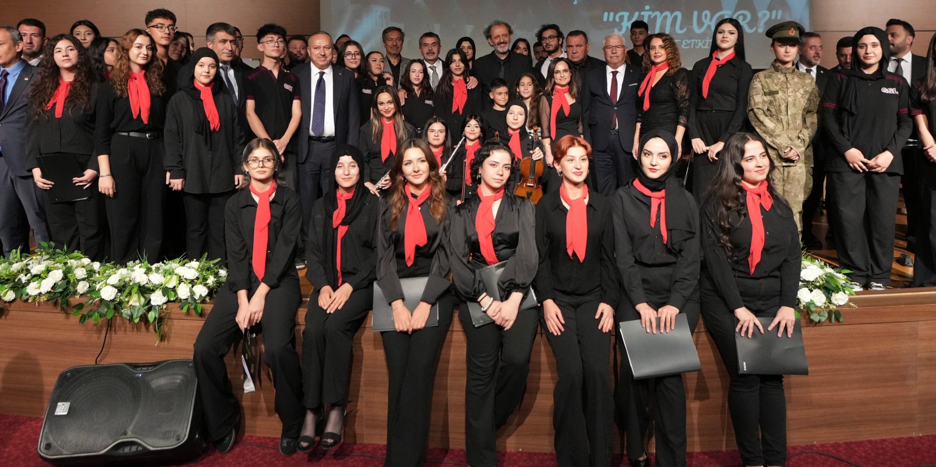 Bakan Tekin, Nevşehir'de sanat etkinliğine katıldı
