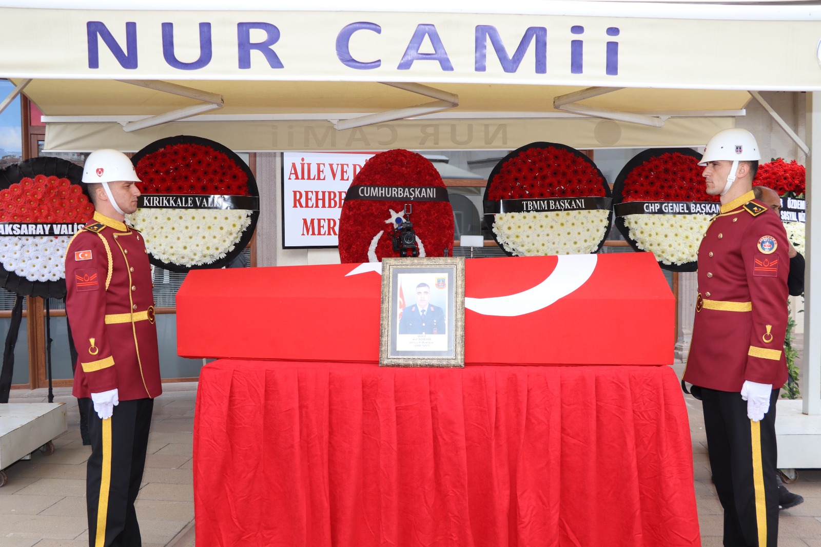Şehit Uzman Çavuş Arif Özdemir’e son veda