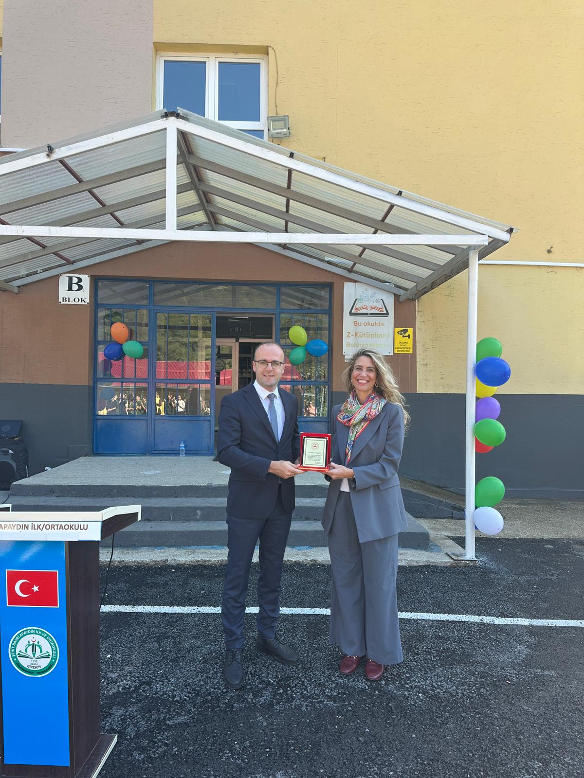Dereli'de okul bahçeleri yenileniyor
