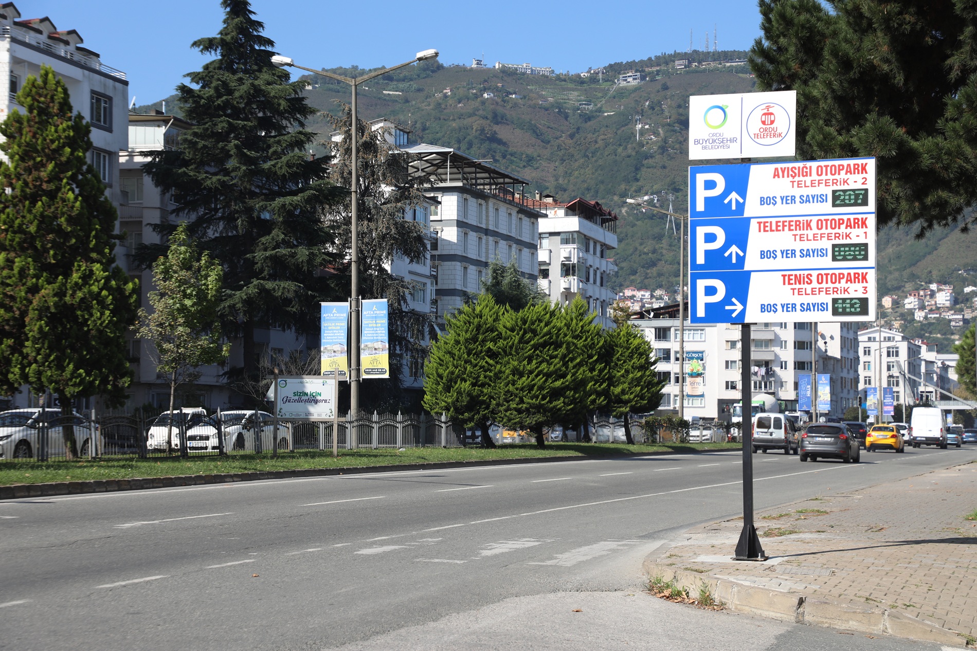 Akıllı otopark panosu hizmete girdi