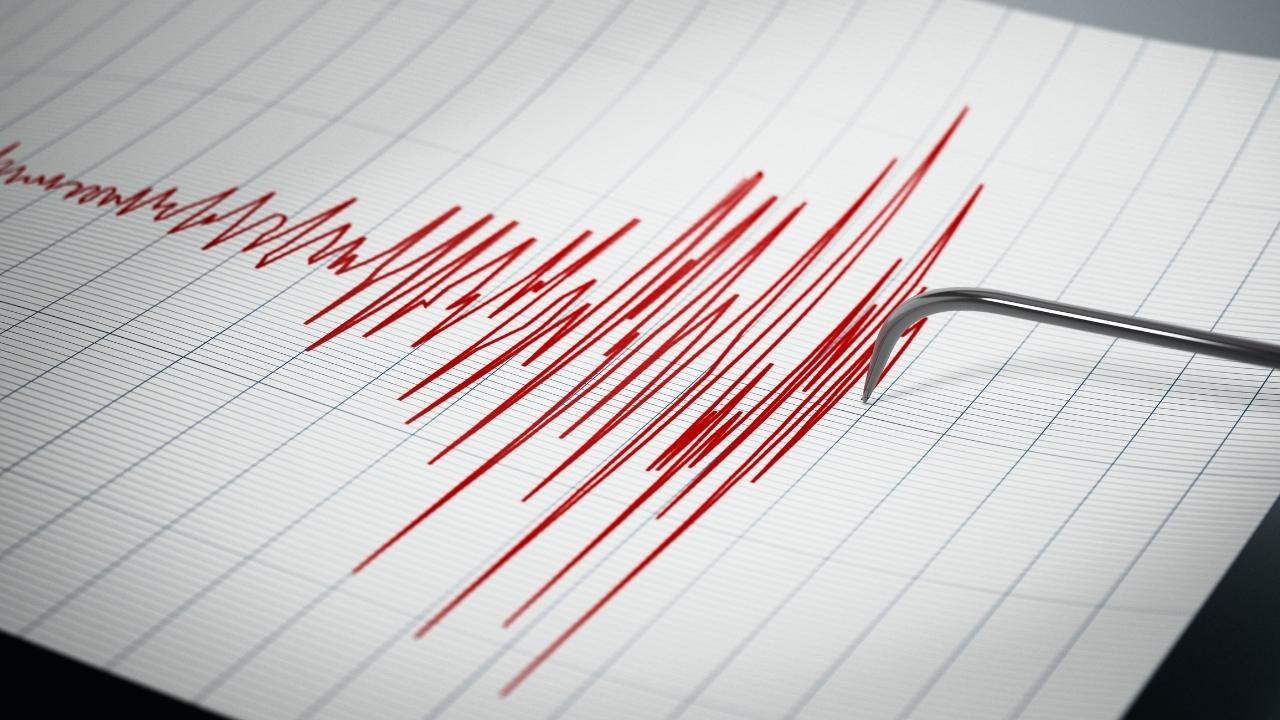 Balıkesir’de 5 büyüklüğünde deprem: Artçı sarsıntılar devam ediyor!