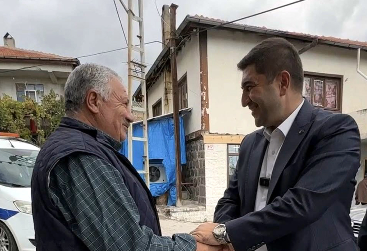 Belediye başkanı Mehmet Doğanay, vatandaşın yanındayız