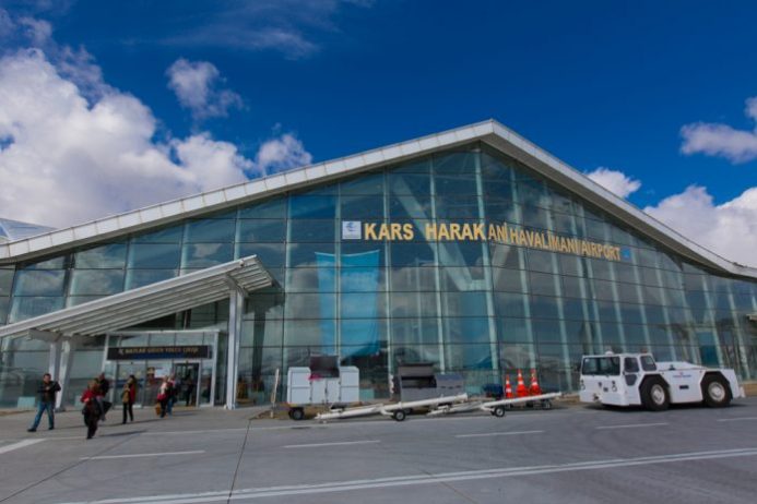 Kars Harakani Havalimanı’nda ağustos ayında 54 binden fazla yolcuya hizmet verildi