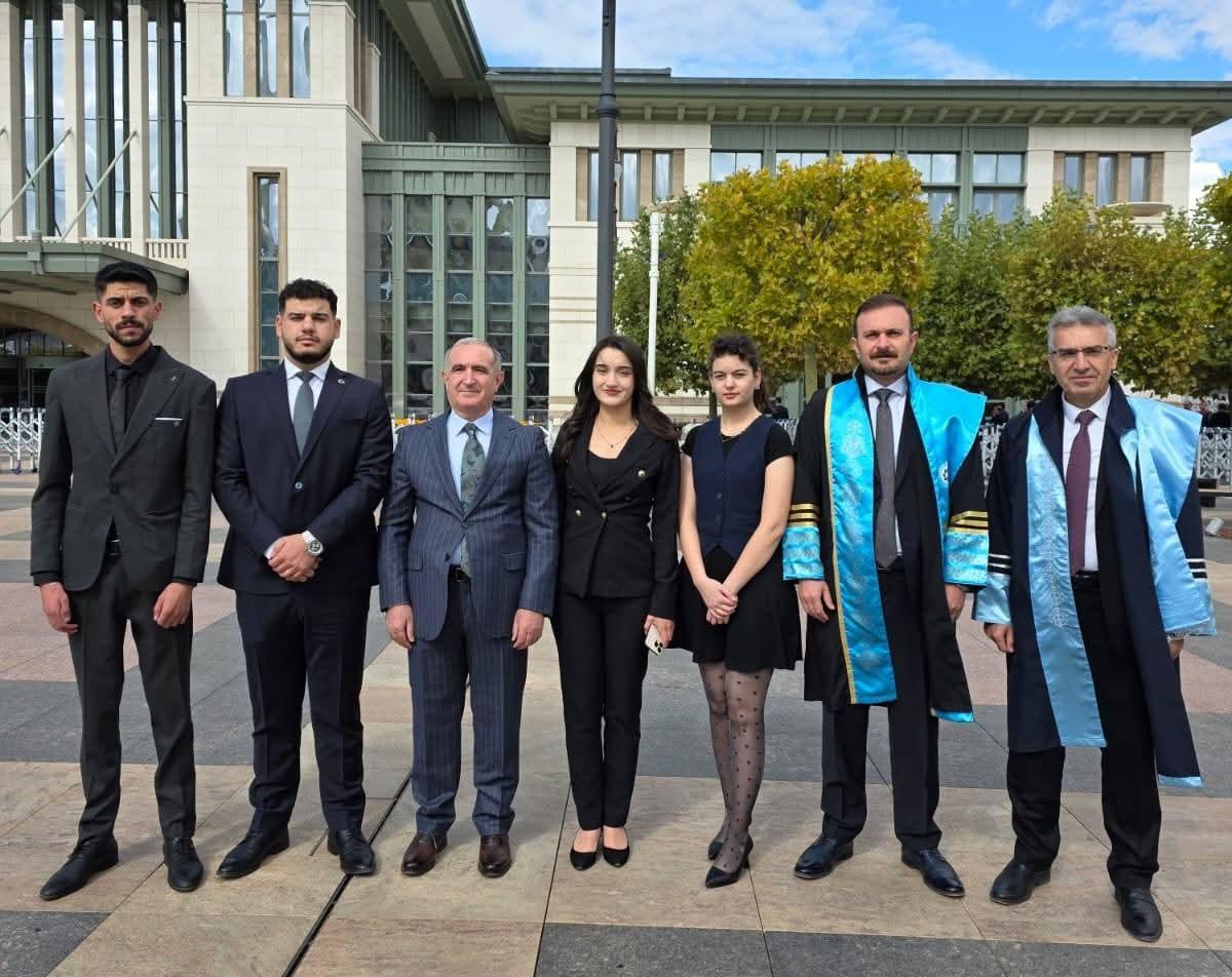 Kafkas Üniversitesi Rektörü Prof. Dr. Hüsnü Kapu, 2025–2026 Akademik Yılı Açılış Töreni'ne katıldı