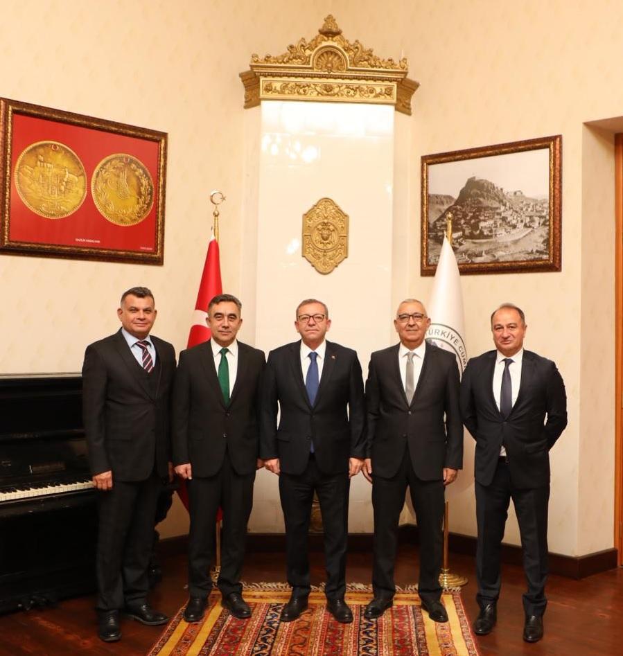 Kars Valisi Ziya Polat, polis başmüfettişlerini makamında ağırladı