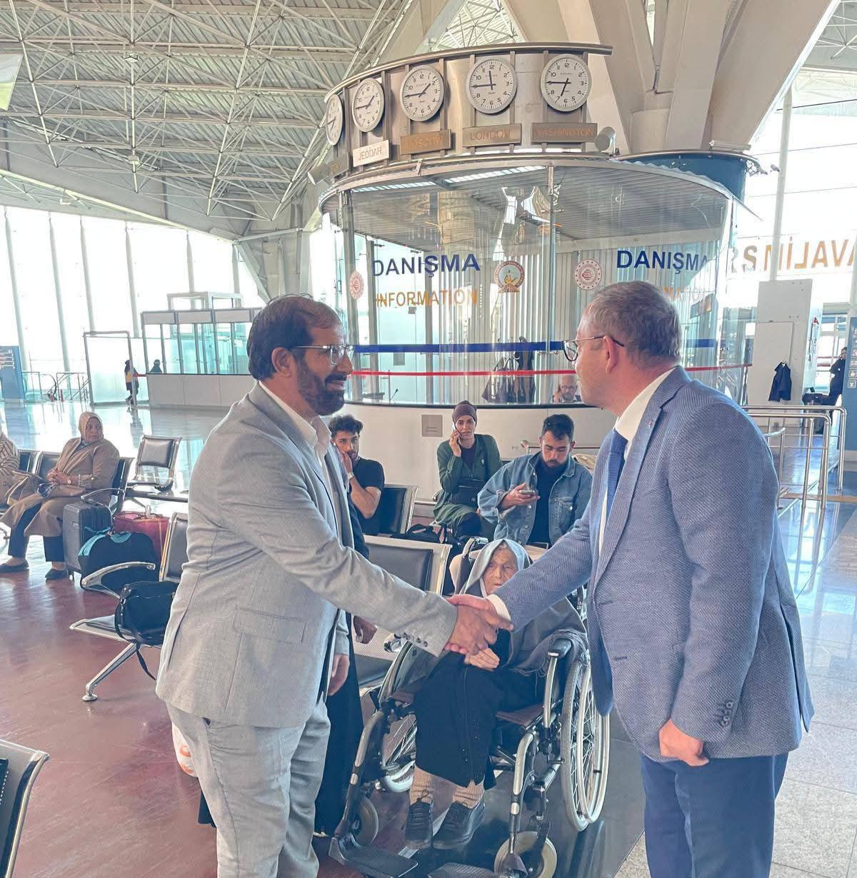 Kars Valisi Ziya Polat, Harakani Havalimanı’nda incelemelerde bulundu