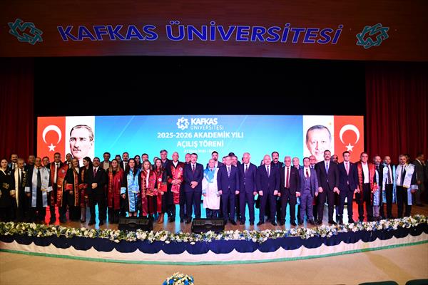 Kars Kafkas Üniversitesi'nde 2025-2026 akademik yılı açıldı