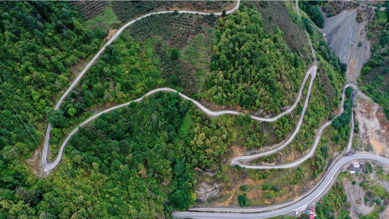 Ordu Mesudiye' de 200 km yol modern görünüme kavuştu