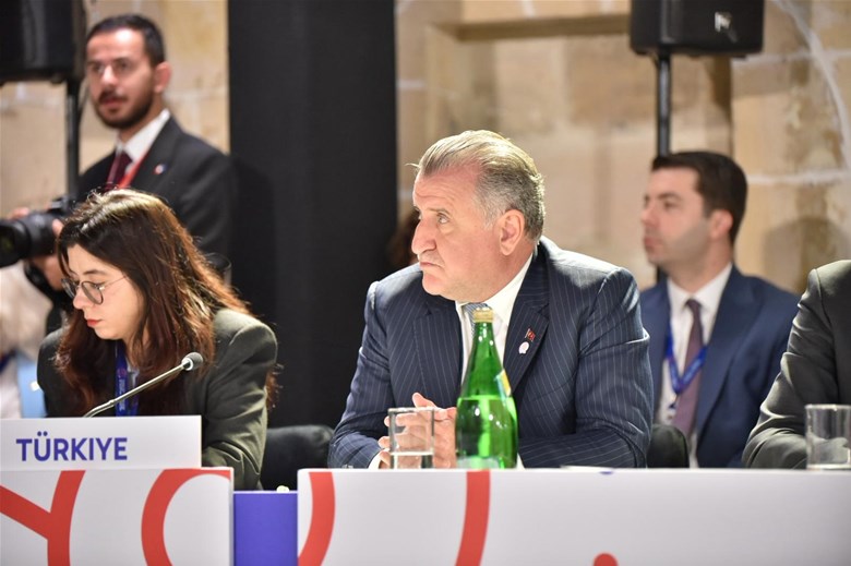 Malta'da dikkat çeken çıkış: Bakan Bak'tan Erdoğan ve Trump'a teşekkür