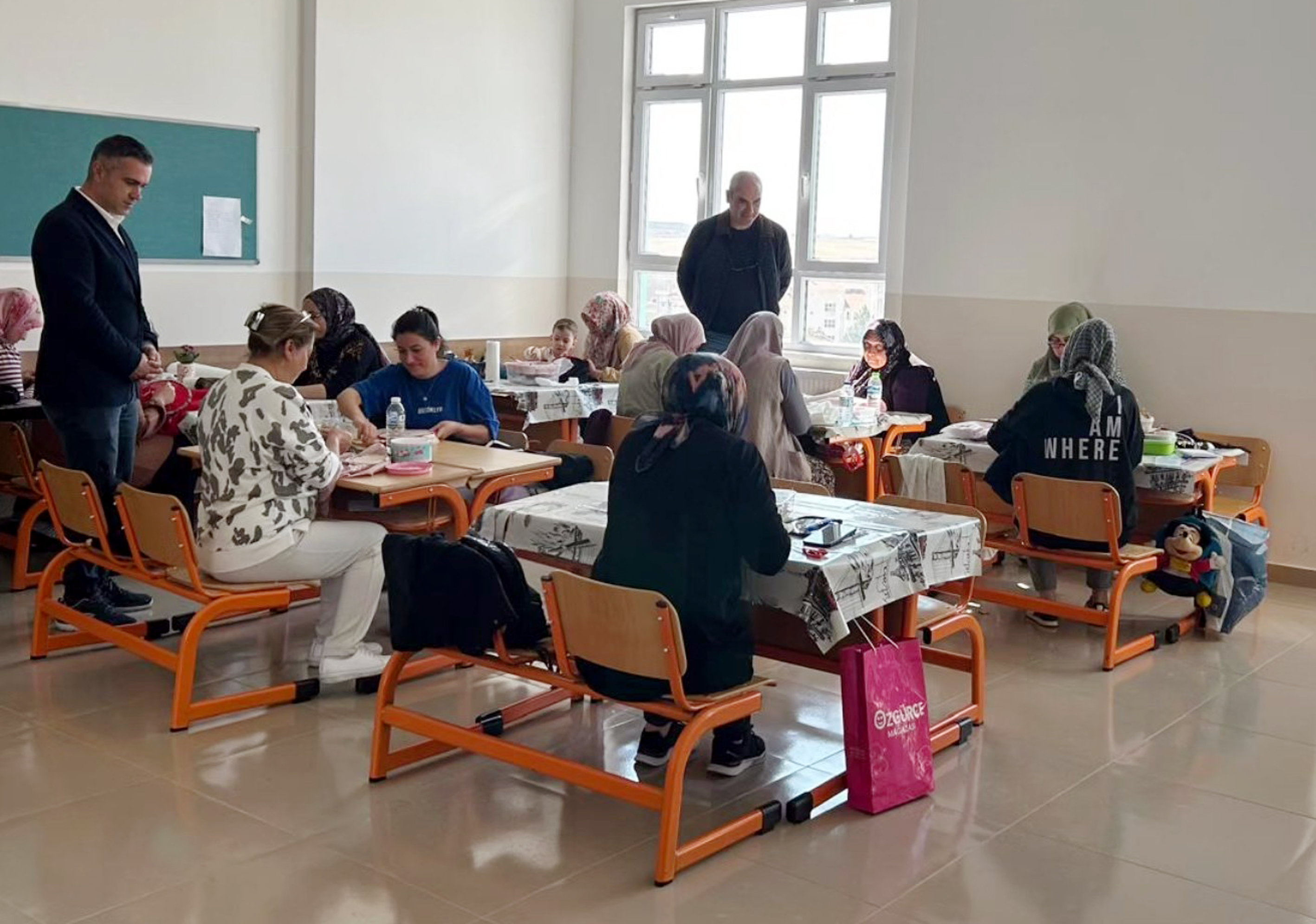 Beypazarı Halk Eğitim merkezi müdüründen kurslara ziyaret