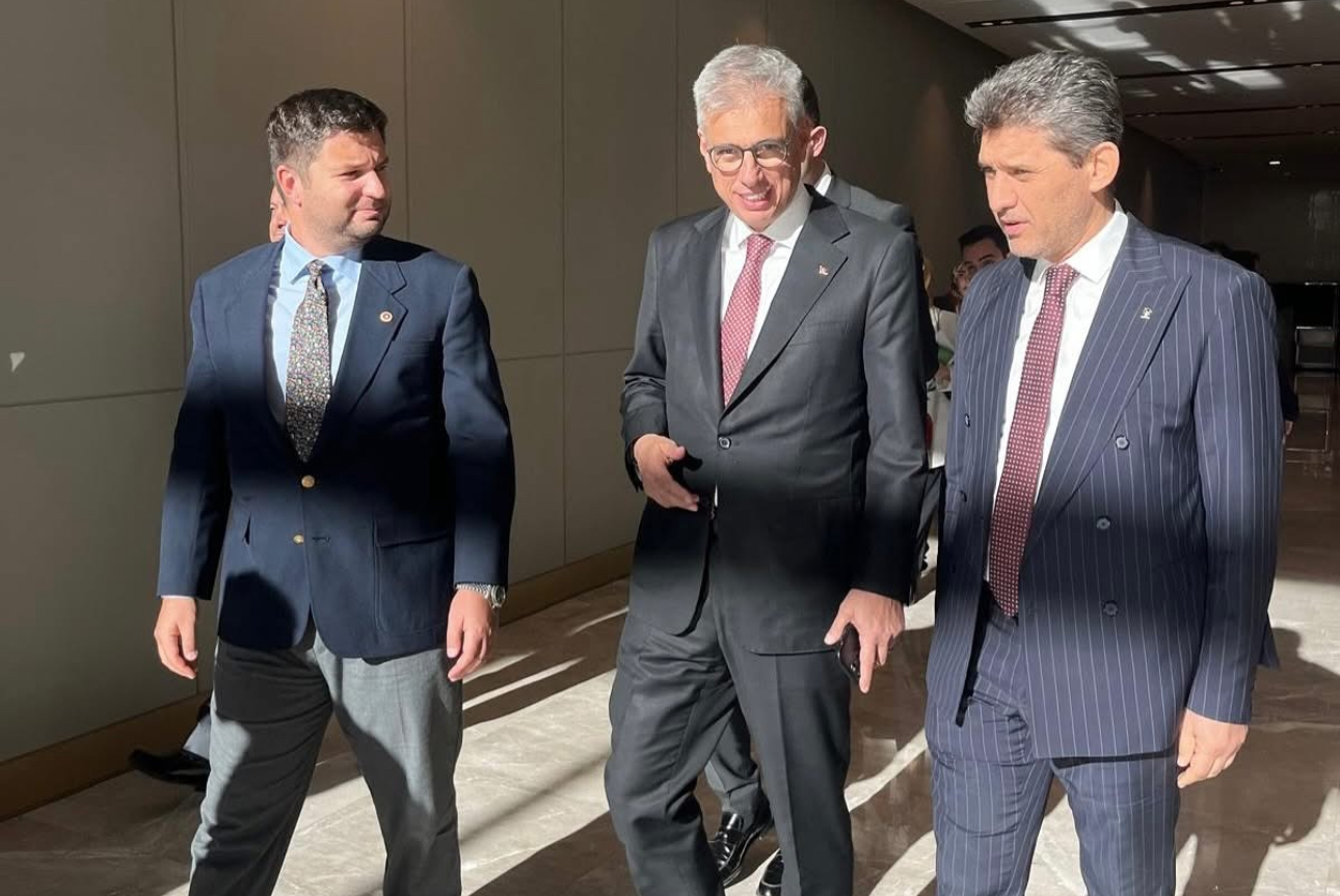 AK Parti İl Başkanı Çetin’den Sağlık Bakanı Memişoğlu’na ziyaret