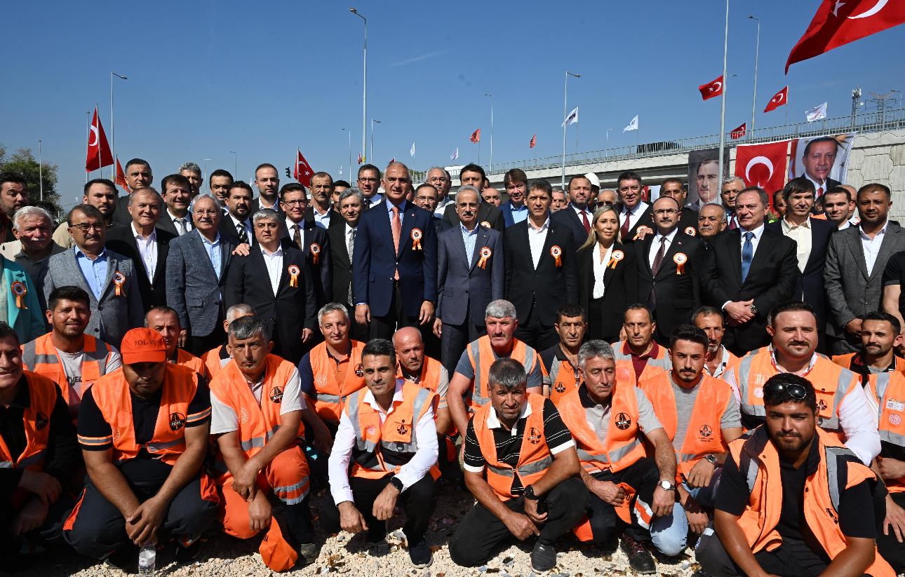 Antalya trafiği nefes alacak: Kepezüstü ve sanayi kavşakları hizmete açıldı