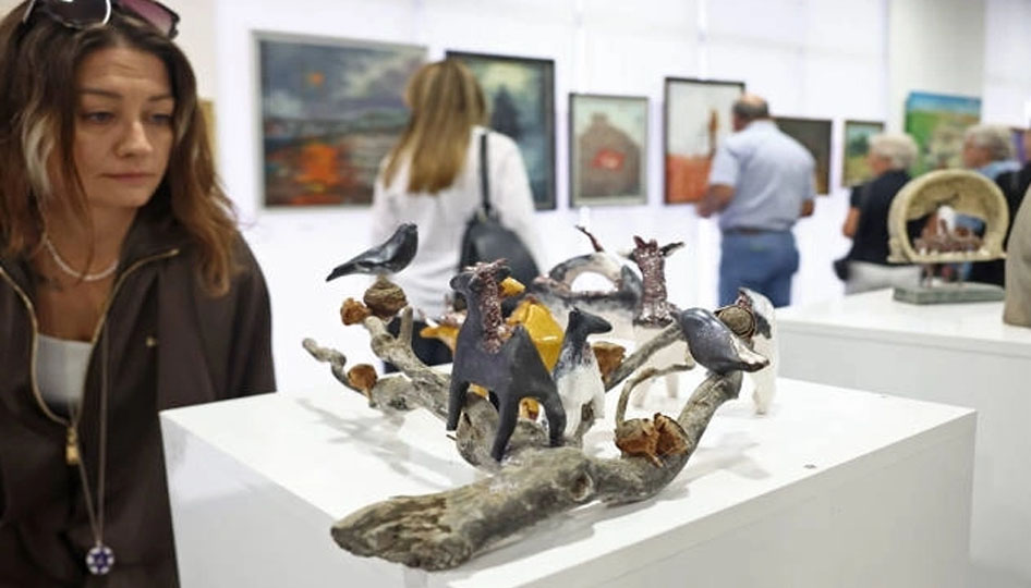 Antalya'da 102 sanatçıdan 102 eserlik sergi