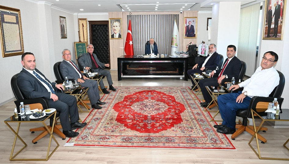 6 Belediye Başkanından Başkan Başdeğirmen’e ziyaret