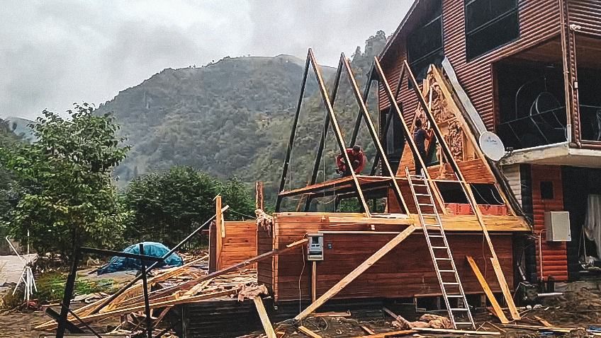 Fırtına Vadisi’ndeki izinsiz ve taşkın riski altındaki yapılar tek tek kaldırılıyor