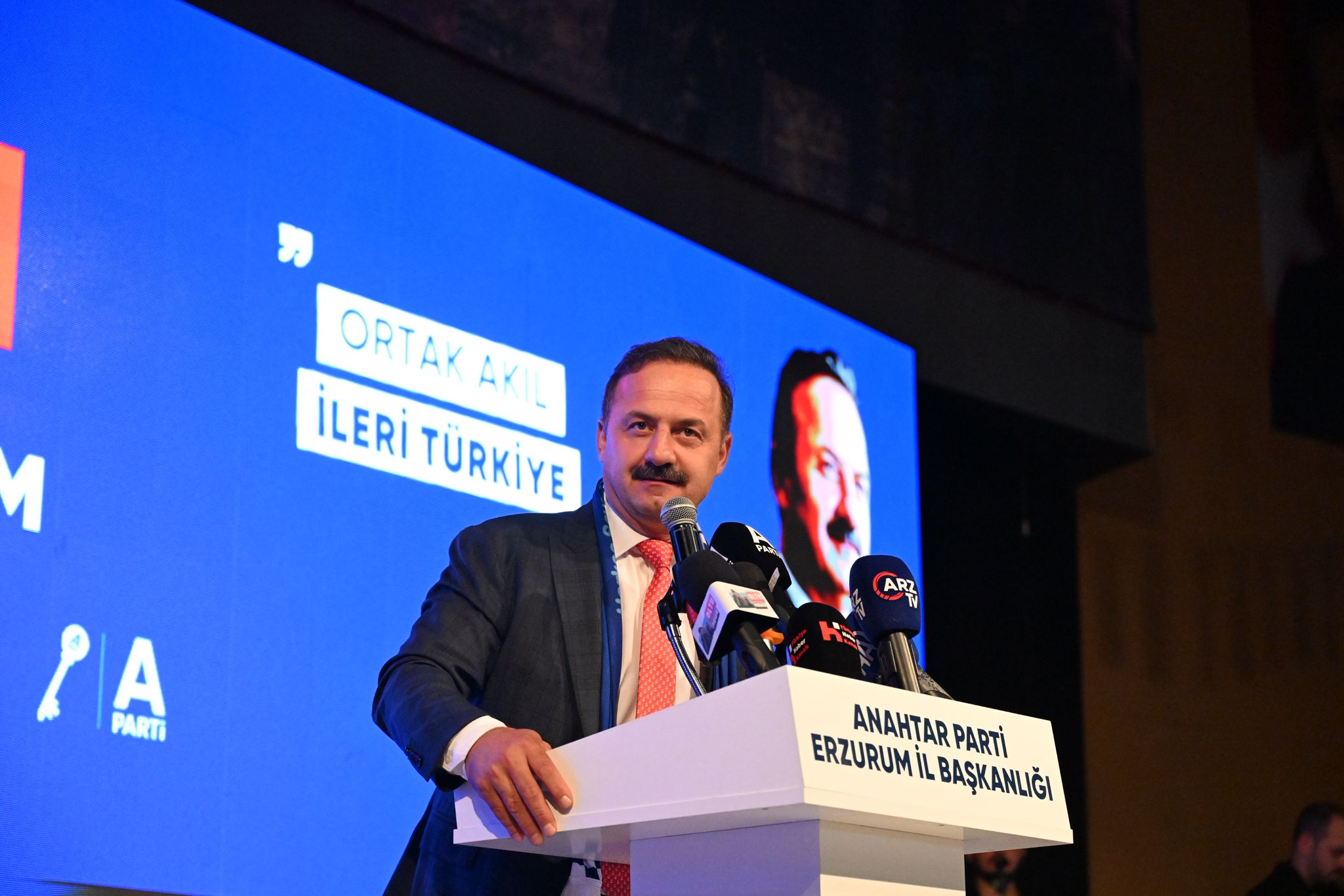 Yavuz Ağıralioğlu Erzurum’dan seslendi