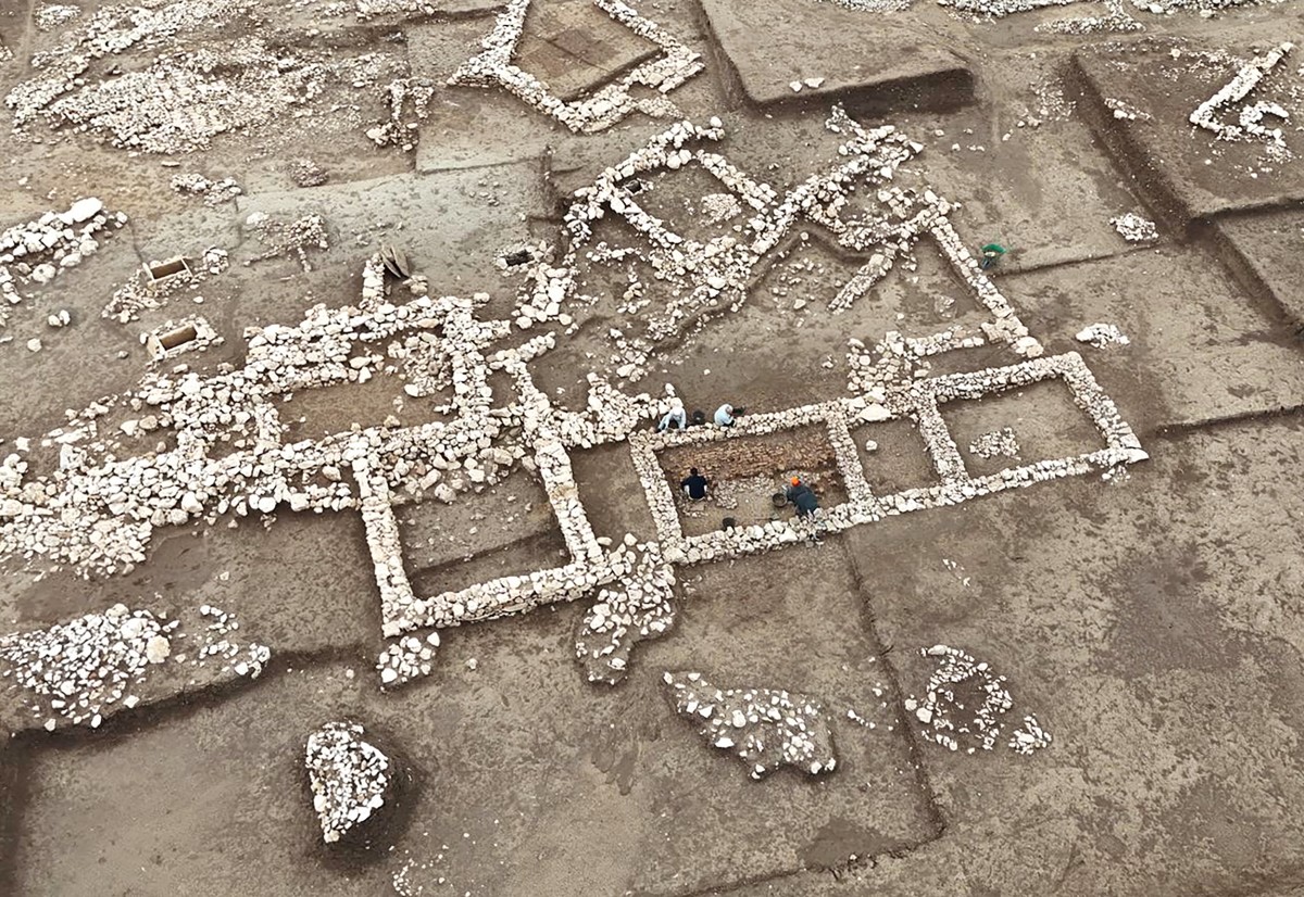 ÇOMÜ araştırmacıları Tunç Çağı’ndan kalma deprem izlerini ortaya çıkardı