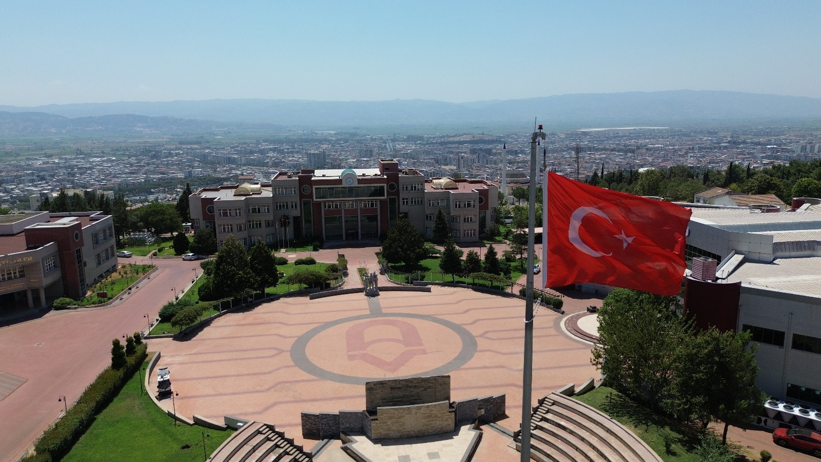 ADÜ ve İŞKUR işbirliğiyle 2 bin 446 öğrenciye Aydın’da iş fırsatı
