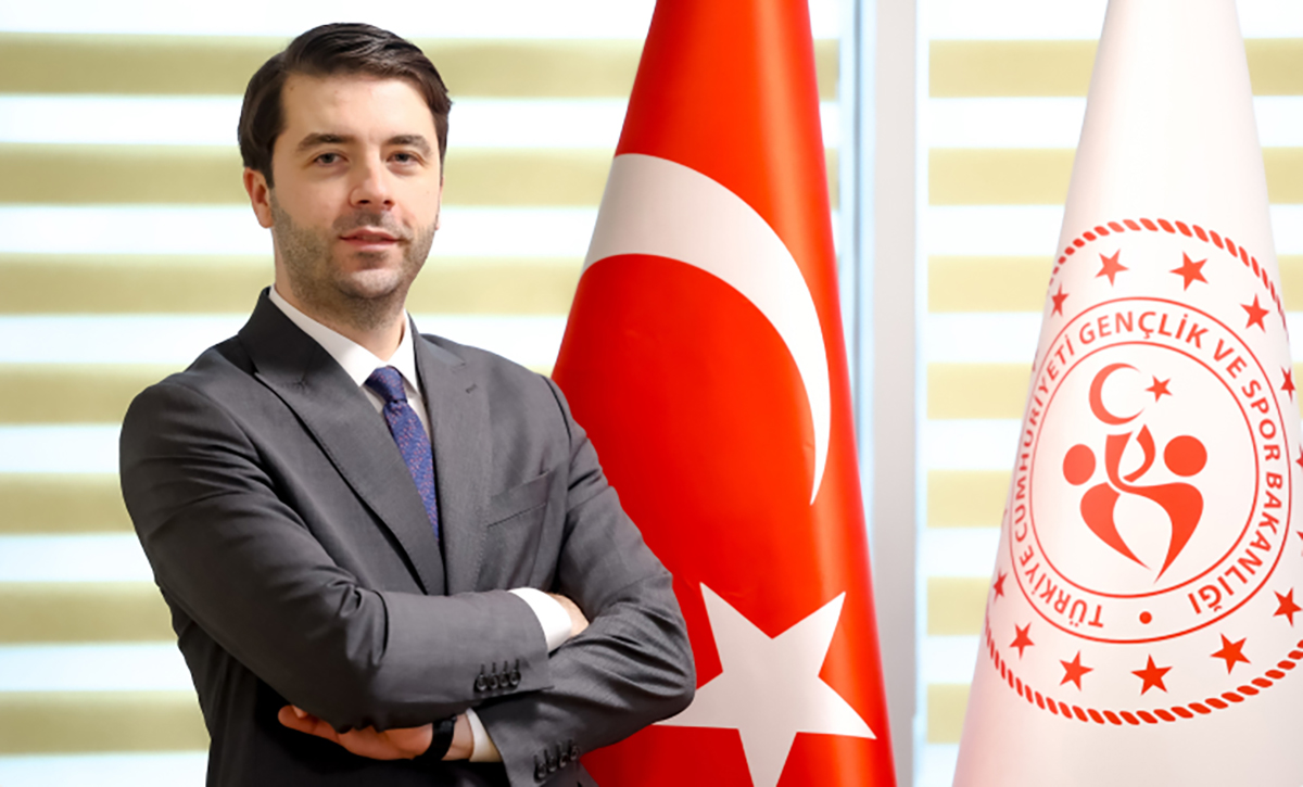 Dr. Enes Efendioğlu 2. kez CDEJ yönetimine seçildi