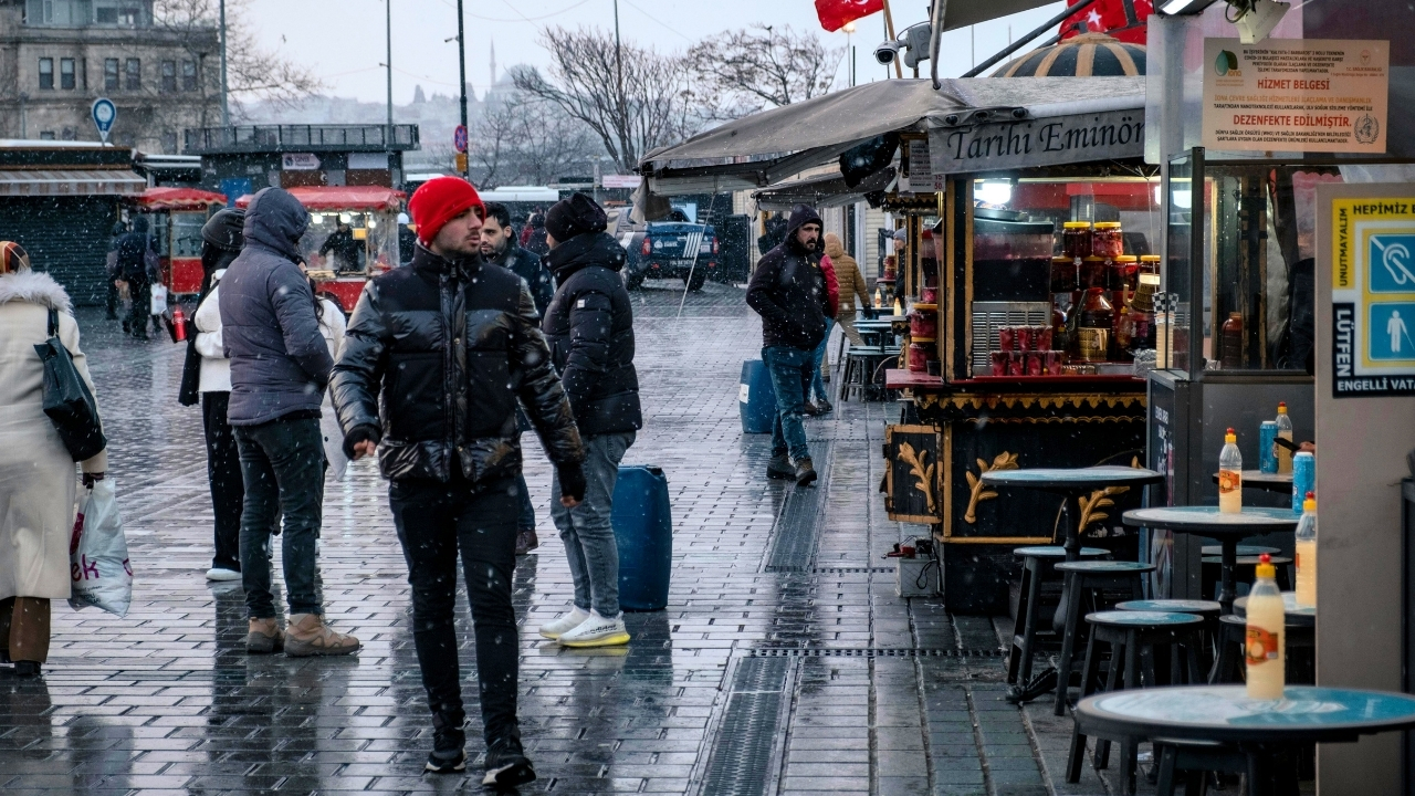 Meteorolojiden Muğla ve Antalya için kuvvetli yağış uyarısı