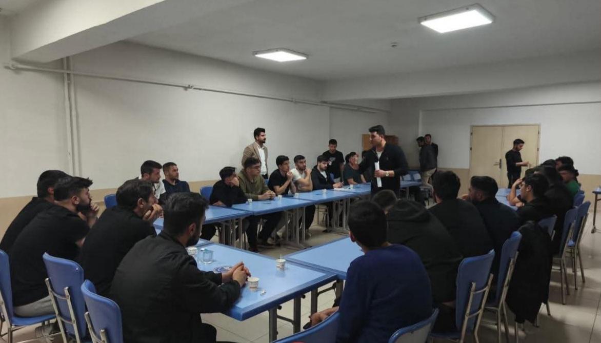 Kars’ta erkek öğrenci yurdunda “Sağlıklı Yaşam ve Kumar Bağımlılığı” eğitimi düzenlendi