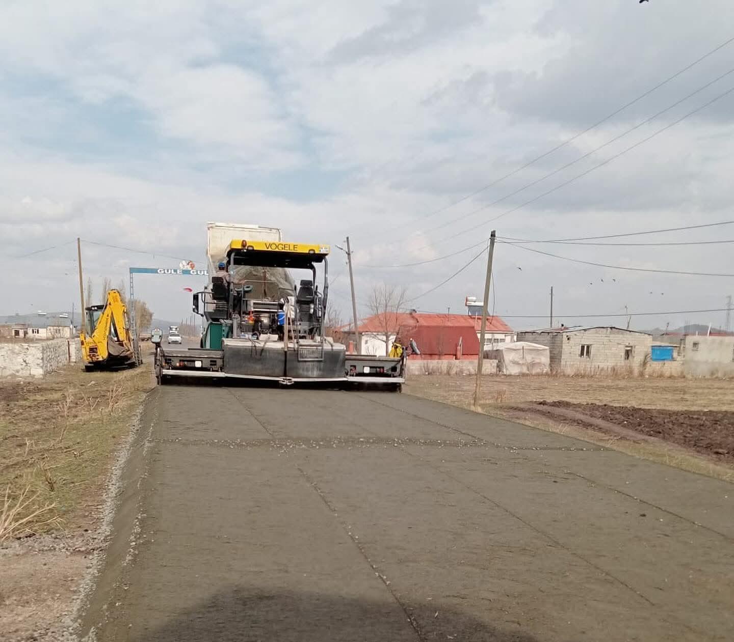 Kars Merkez Dikme Köyü’nde Beton Yol Projesi başladı