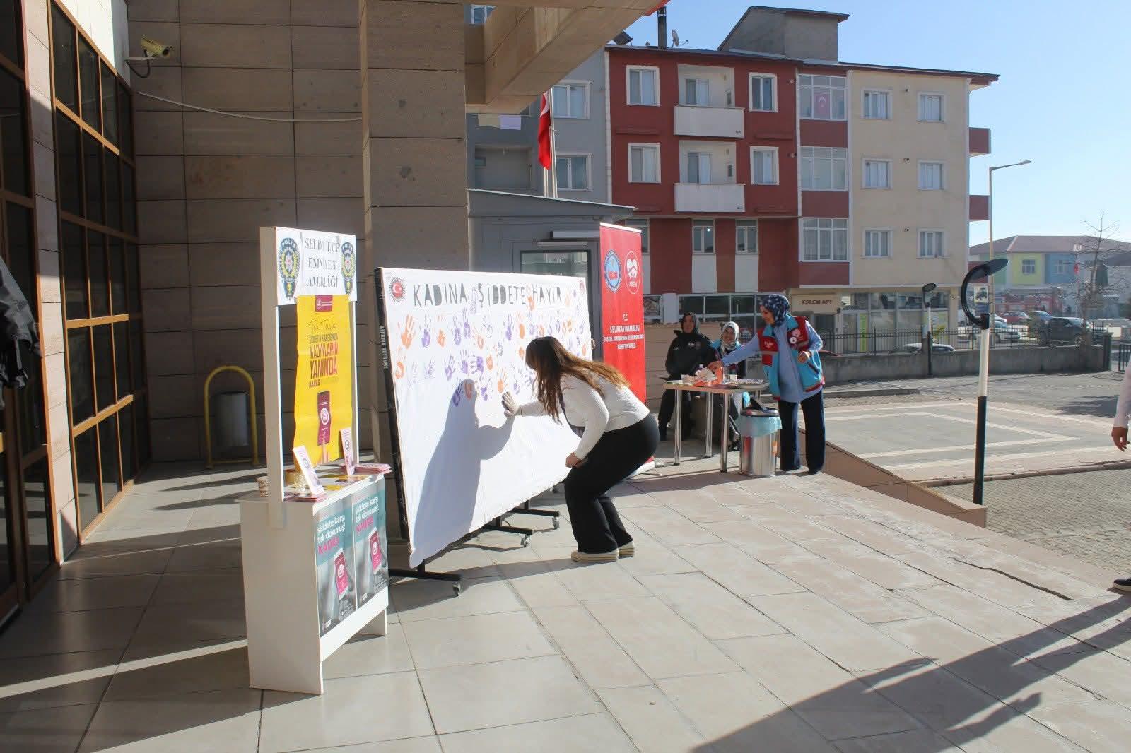 Selim’de 25 Kasım’a özel farkındalık etkinliği