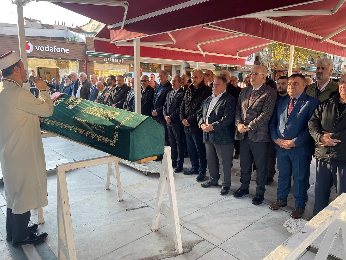 Gazeteci-Belgeselci  Türksoy'un "kardeş" acısı