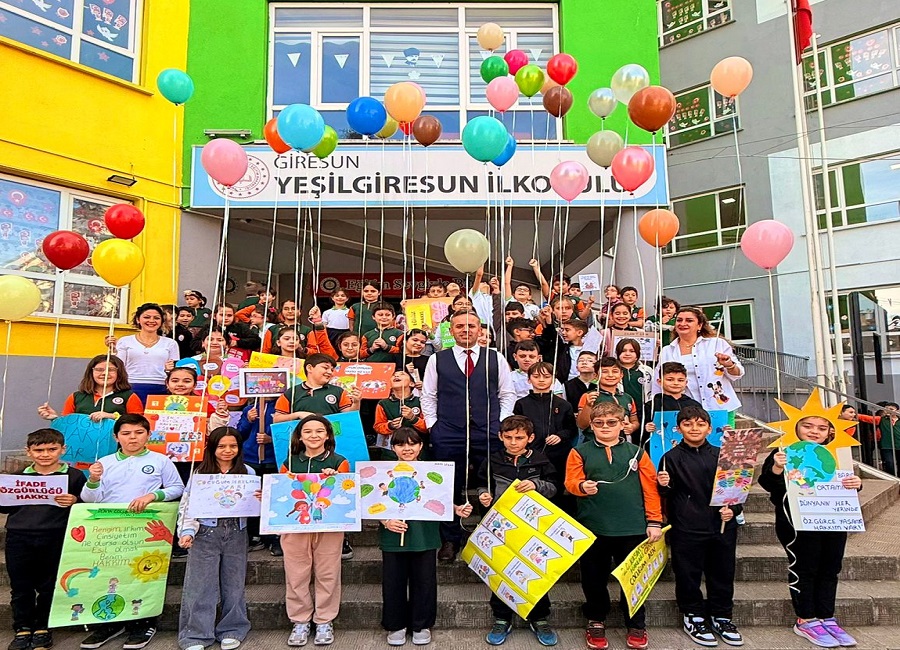 Yeşilgiresun İlköğretim Okulu 20 Kasım Çocuk Hakları Günü etkinliği