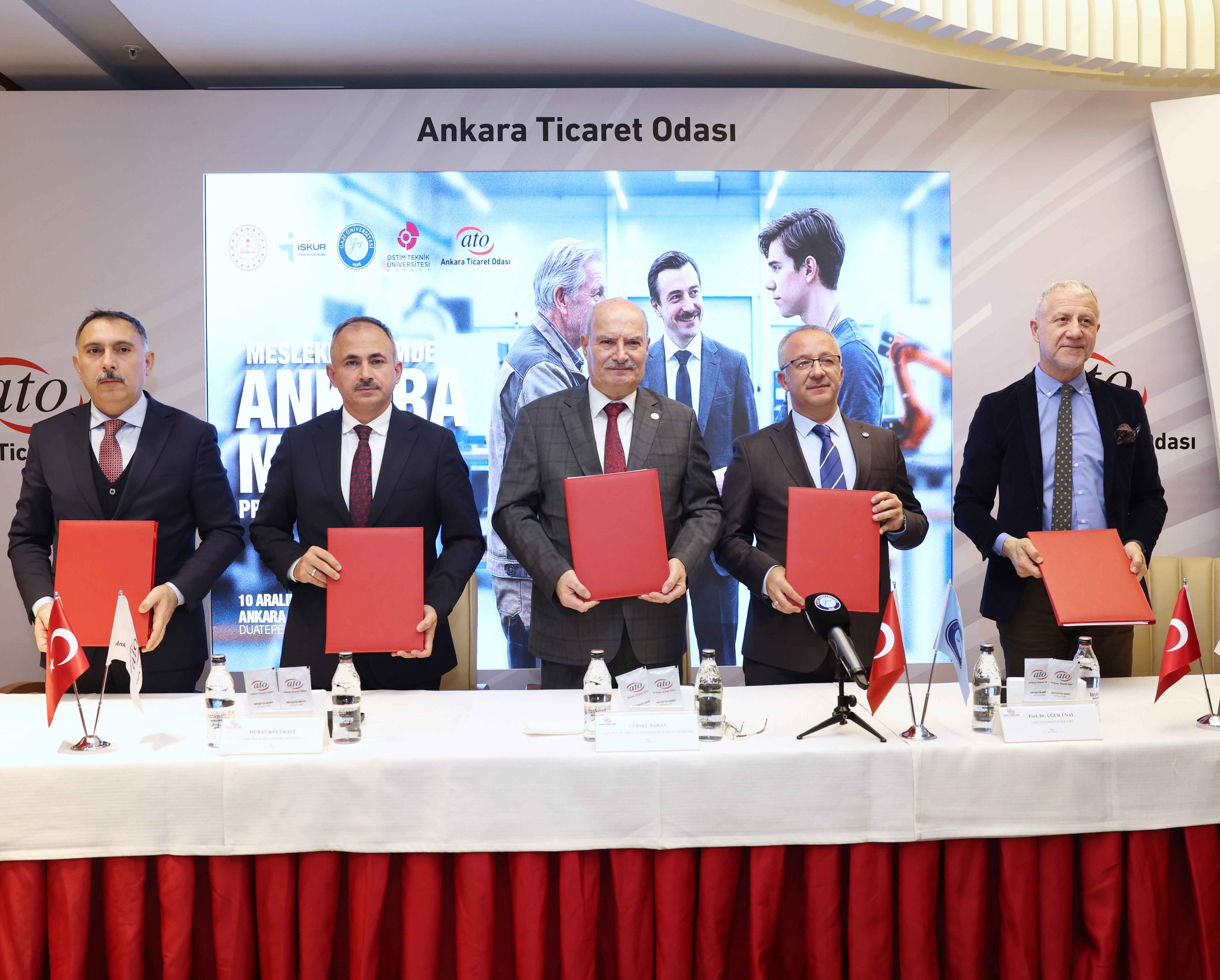 Nitelikli iş gücü için beş kurum güç birliği yaptı