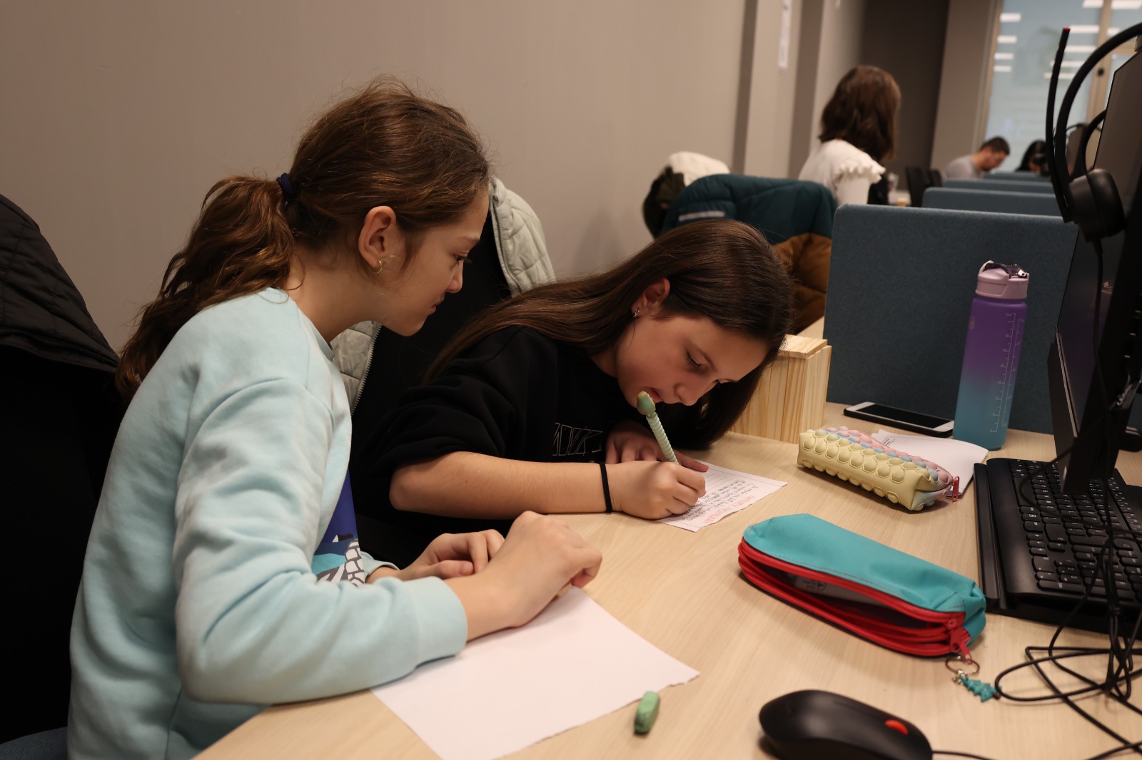 Efeler’de Dijital Gençlik Merkezi eğitimleri başladı