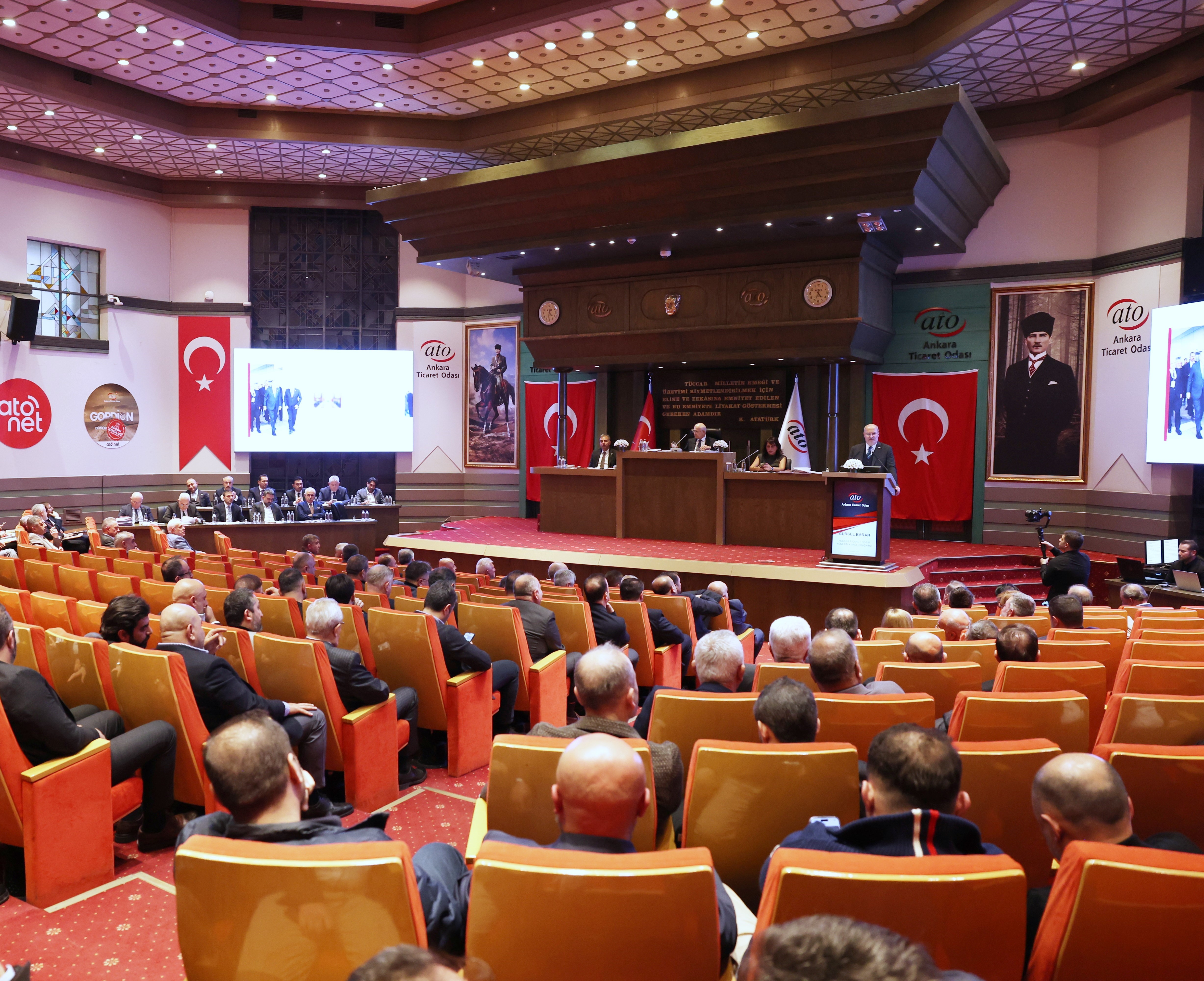 ATO Başkanı Baran, yılın son ATO Meclis Toplantısı’nda ekonomiye ilişkin değerlendirmelerde bulundu...