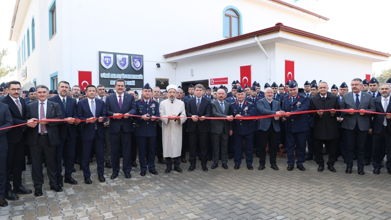 Diyanet İşleri Başkanı Arpaguş, Amasya’da Mehmetçik Camii’nin açılışını gerçekleştirdi