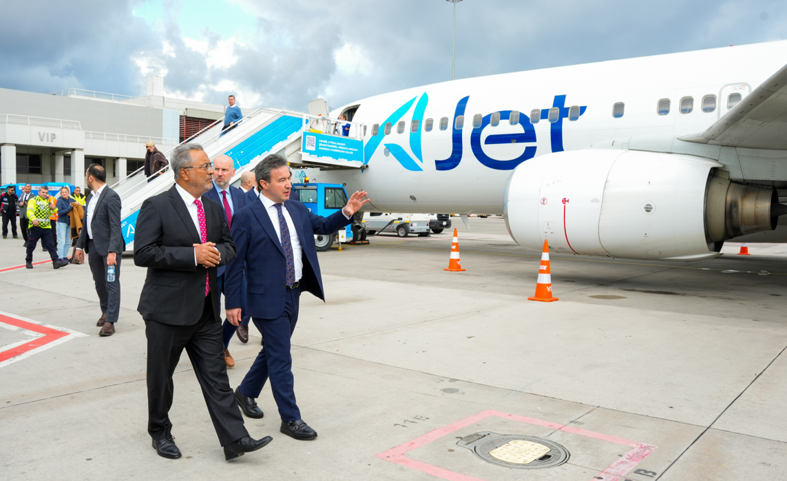 Ahmet Bolat’tan AJet’in saha ekiplerine ziyaret