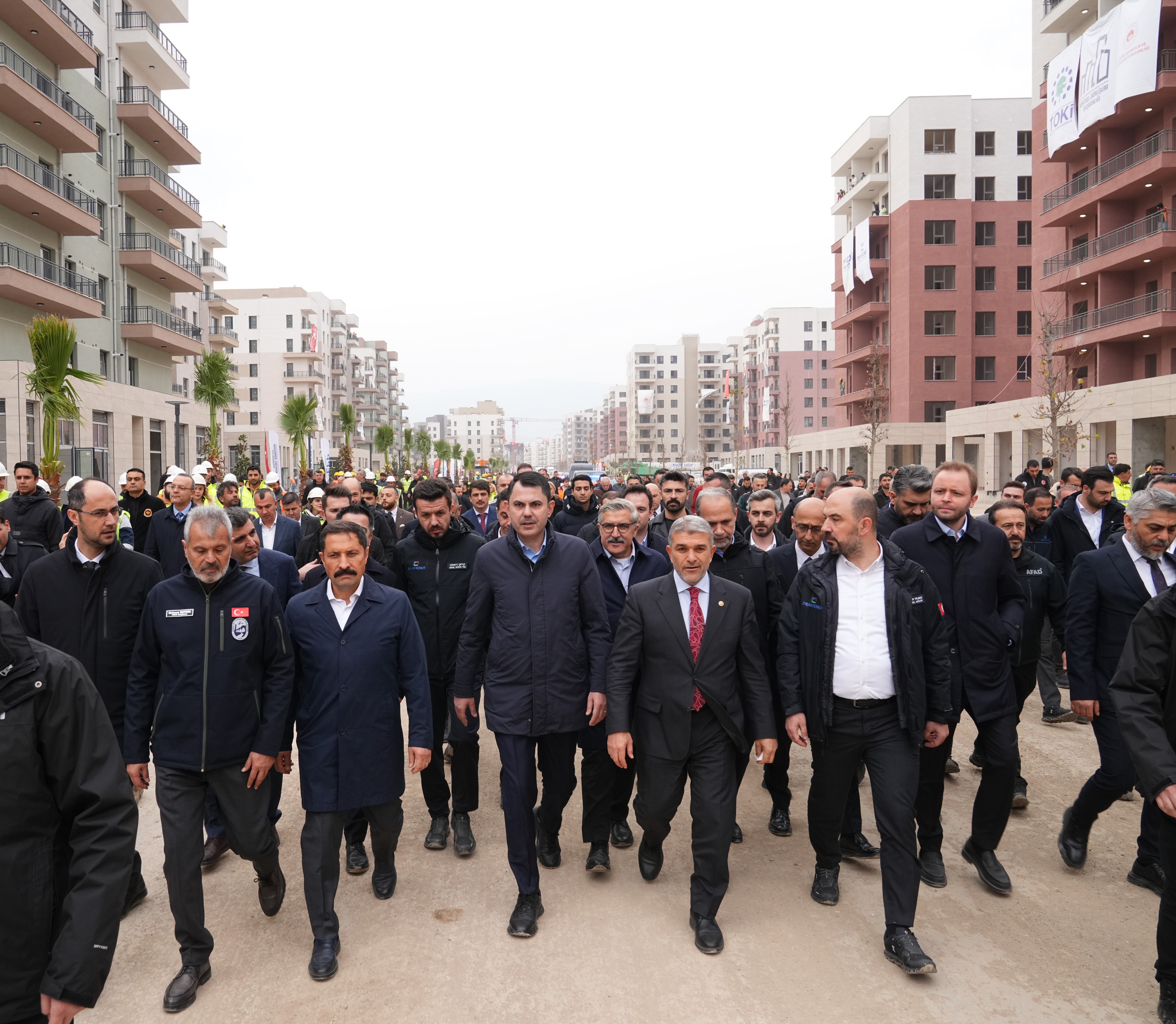 Bakan Kurum: “Asrın inşasıyla Hatay yeniden çiçek açıyor”