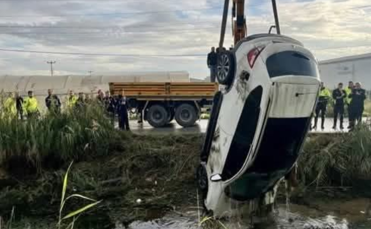 Antalya’da dereye düşen otomobilde kadın ölü bulundu