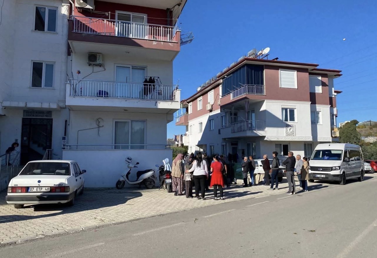 Çatlak binada 4’üncü keşif gerçekleştirildi