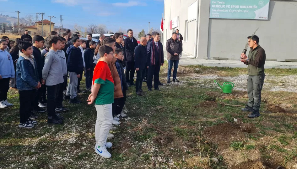 Kemer’de insan hakları için fidanlar dikildi