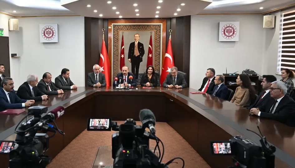 Yürekli–Şengör’den Isparta’ya kültür sanat merkezi