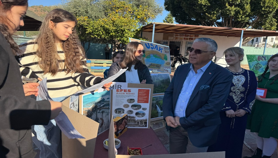 Kemer’de “Bana ülkeni anlat” festivali