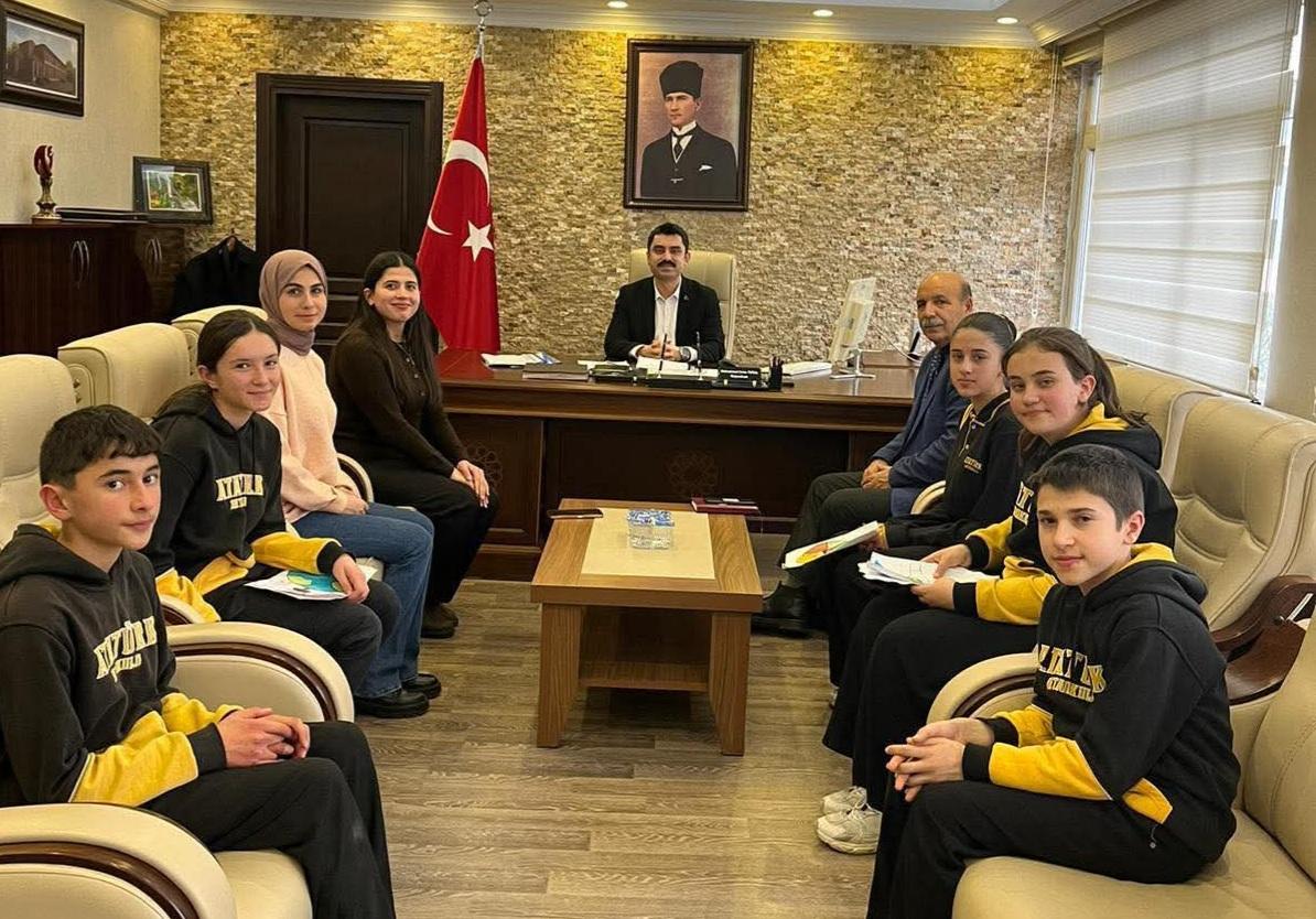 Kaymakam Tutal’dan "Tertemiz Yarınlar" elçilerine tam not
