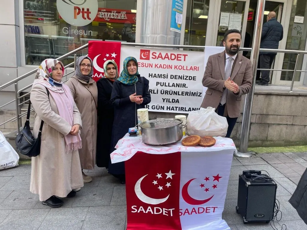 Saadet Partisi’nden ‘Yerli Ürünümüz Hamsi Etkinliği’