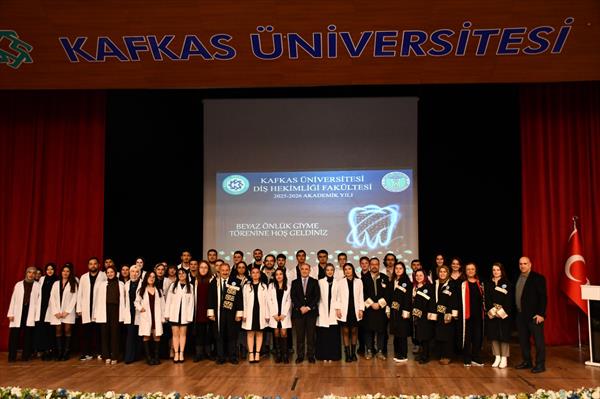 Kars Kafkas Üniversitesi İsmail Aytemiz Diş Hekimliği Fakültesi'nde beyaz önlük heyecanı