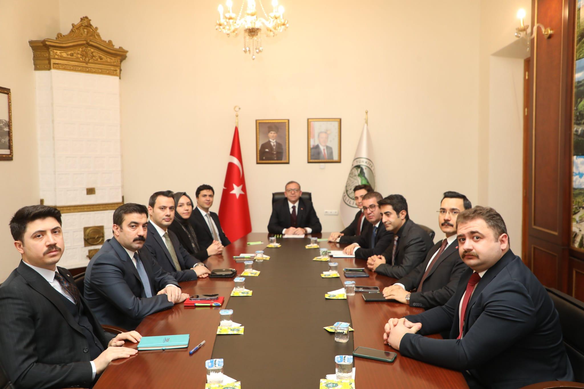 Kars’ta Kaymakamlar Toplantısında ilçelerde yürütülen kamu hizmetleri, masaya yatırıldı