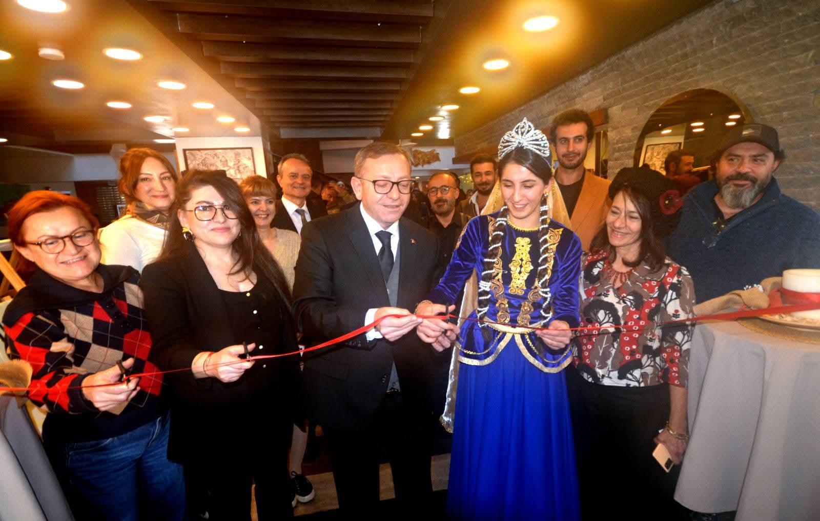 V. Uluslararası Sanat Çalıştayı Resim Sergisi Sarıkamış’ta açıldı