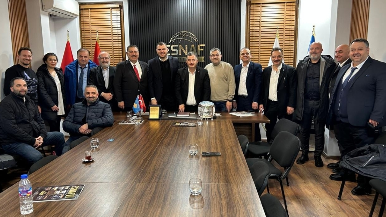 Türk iş adamları heyeti Prizrenli “Esnaf” Derneği’ni ziyaret etti