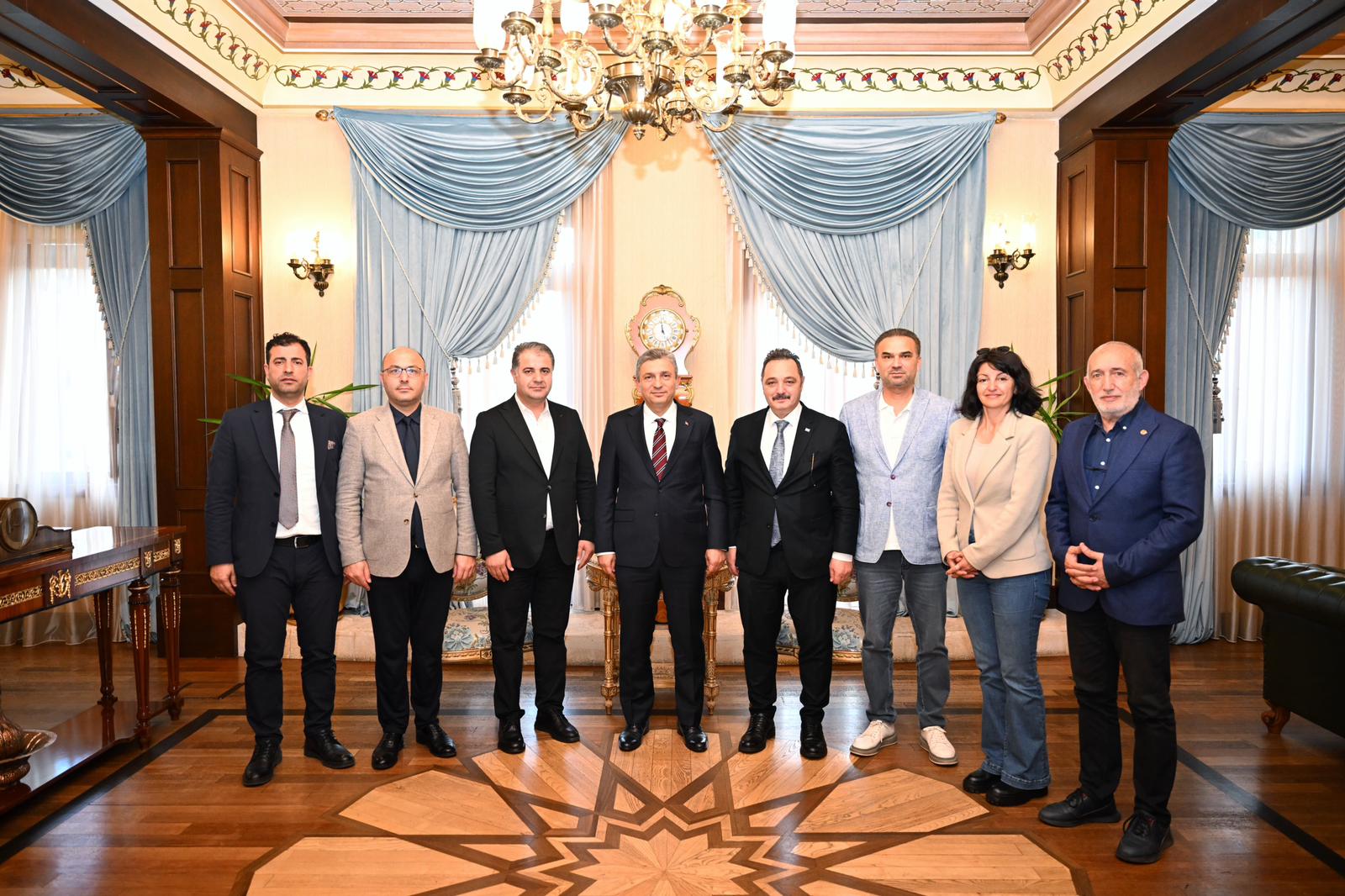 TİMBİR heyetinden Antalya Valisi Şahin’e ziyaret