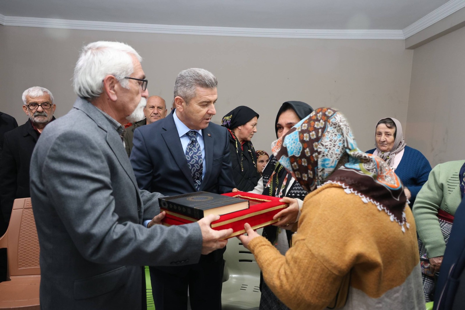 Artvin Valisi Ergün’den Kore Gazisi Topal’ın ailesine taziye