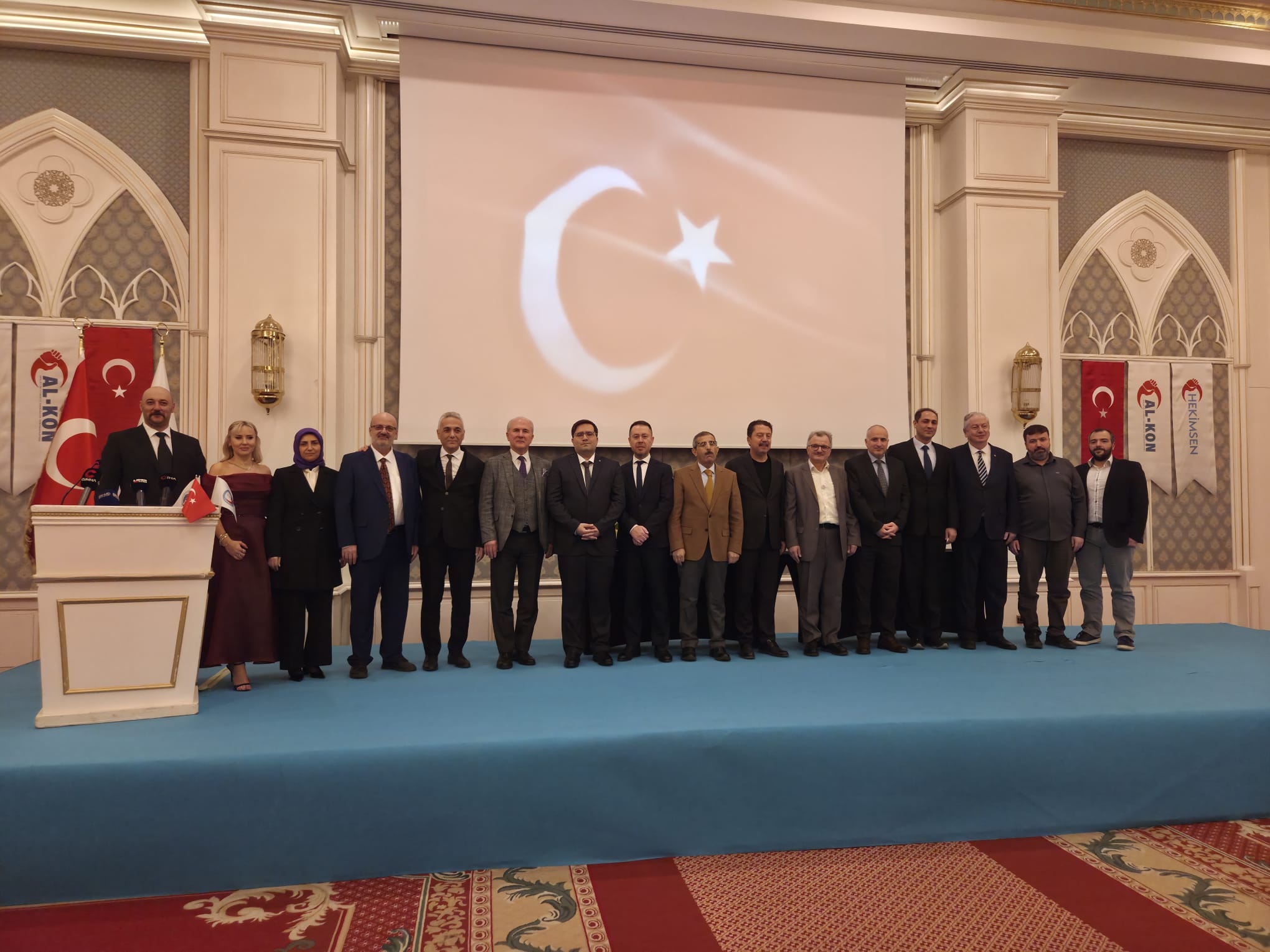 HEKİMSEN 2. Bilim Kurulu ödülleri sahiplerini buldu