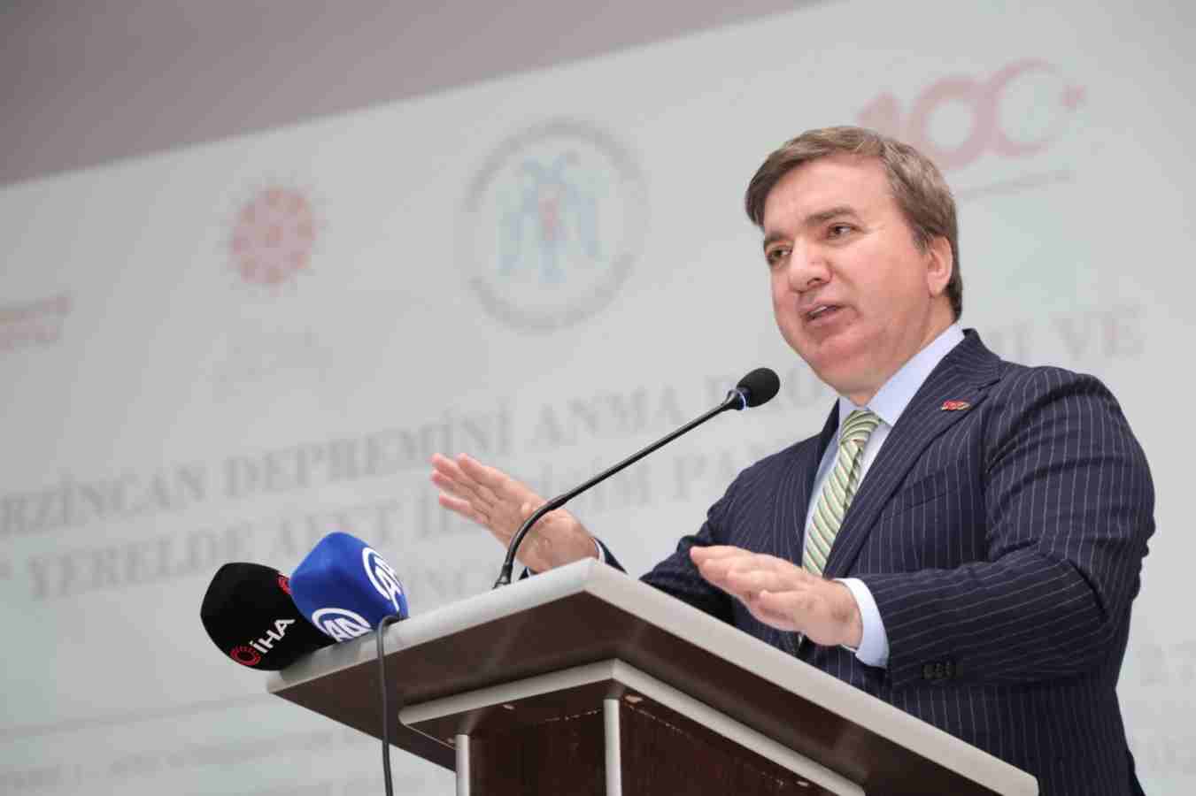 'Depremle yaşamayı öğrenmemiz gerekiyor'